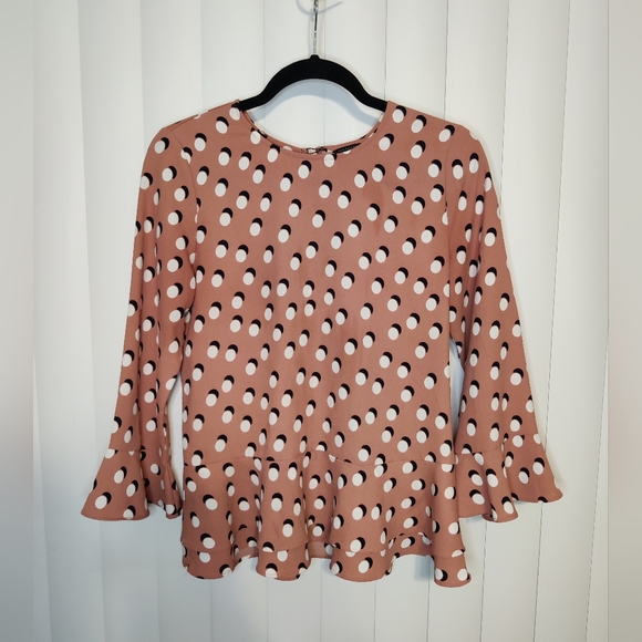 Ann Taylor Tops - Ann Taylor Peach With Black/White Polka Dots Blouse Extra Small